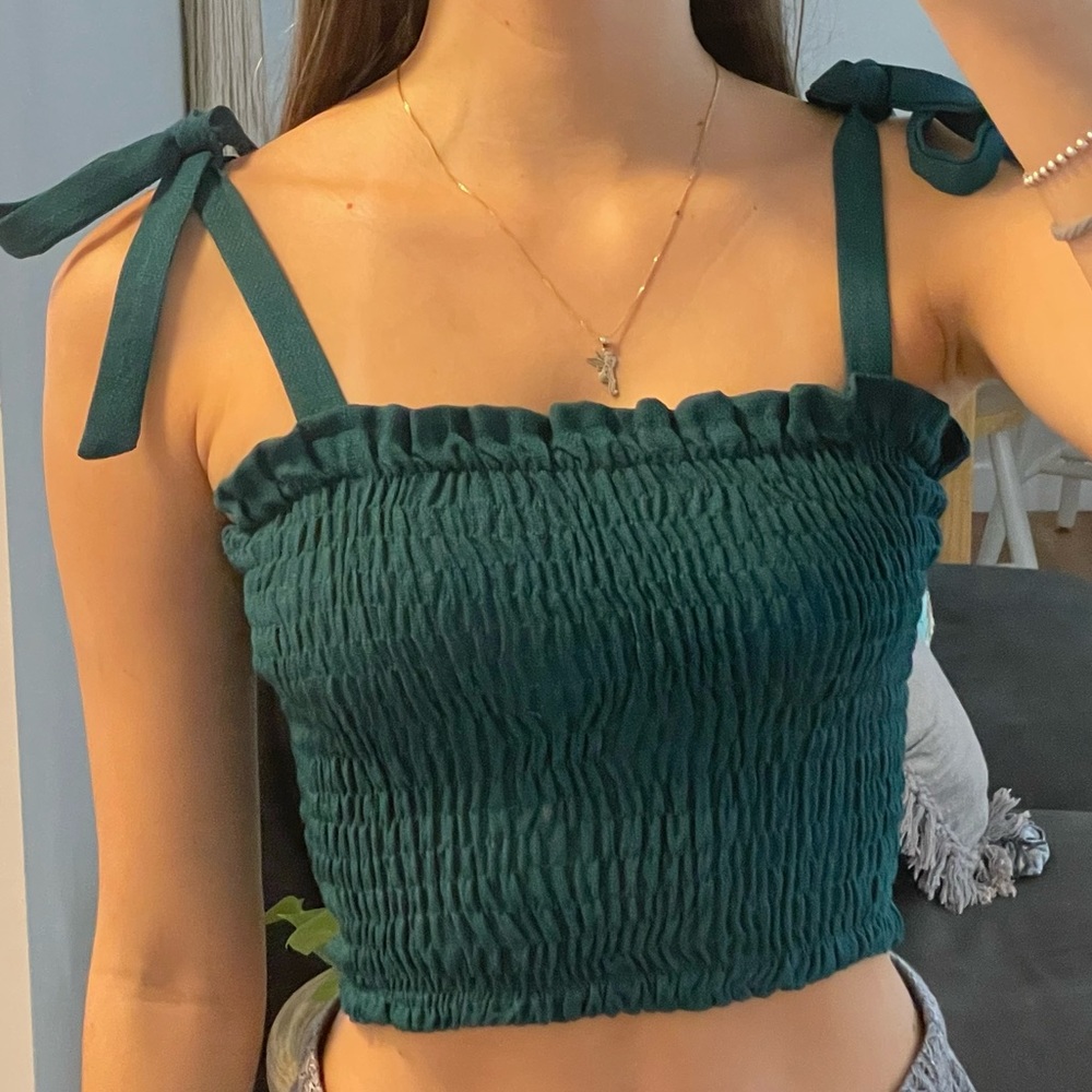 Green crop top NEW